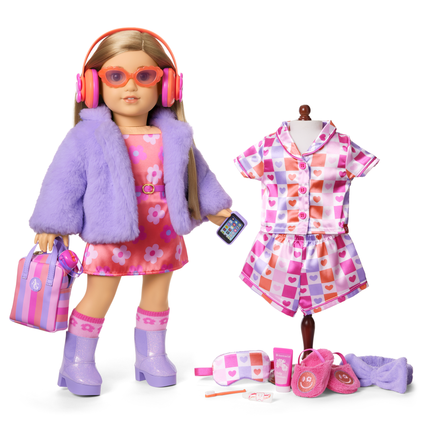 Truly Me™ #131 Doll & Day of Fun All-in-One Set W6