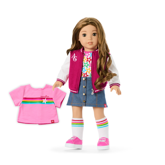 Truly Me™ 18-inch Doll #118 with curly caramel hair Z8