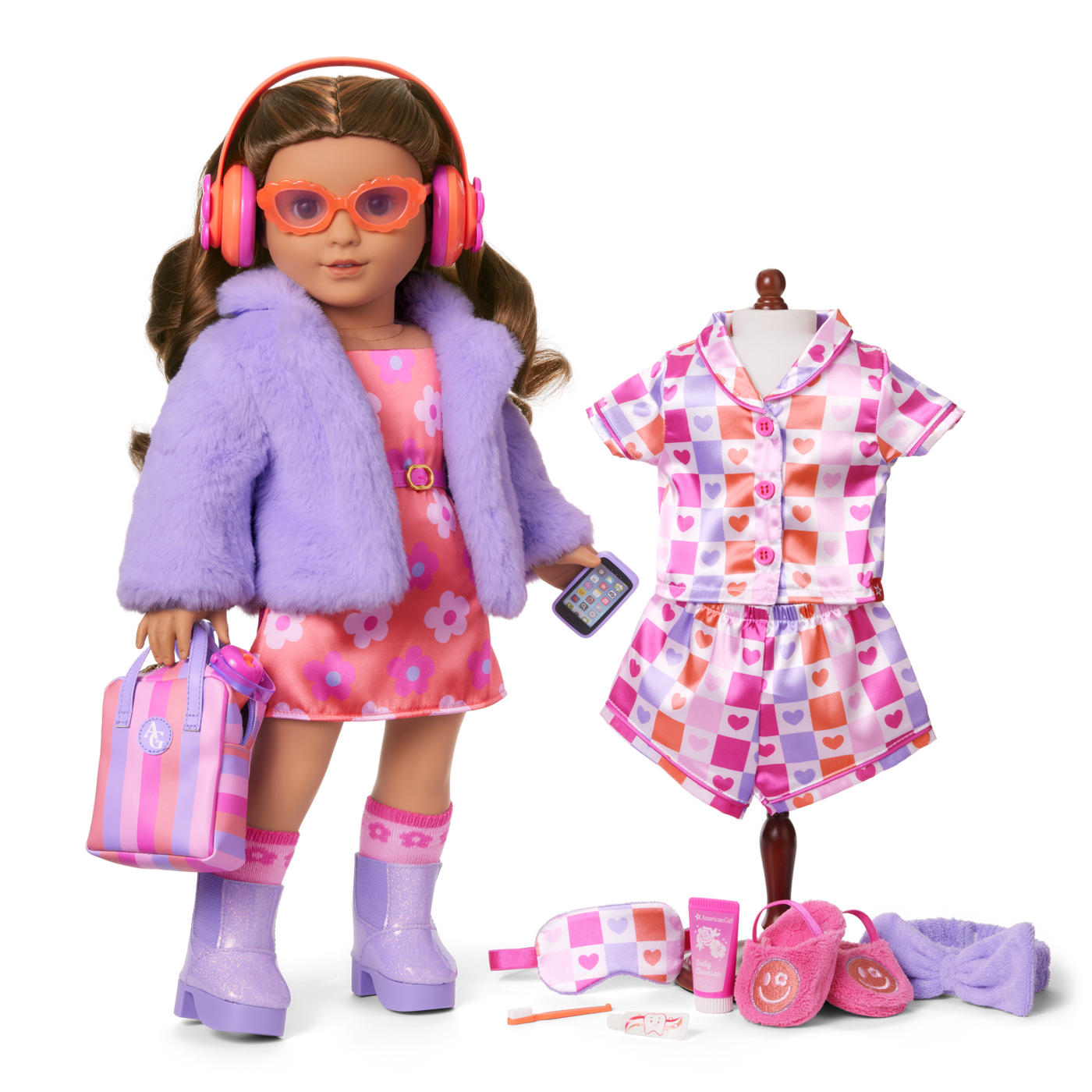 Truly Me™ #117 Doll & Day of Fun All-in-One Set B4