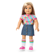 Truly Me™ 18-inch Doll #100 with straight layered blonde hair F4